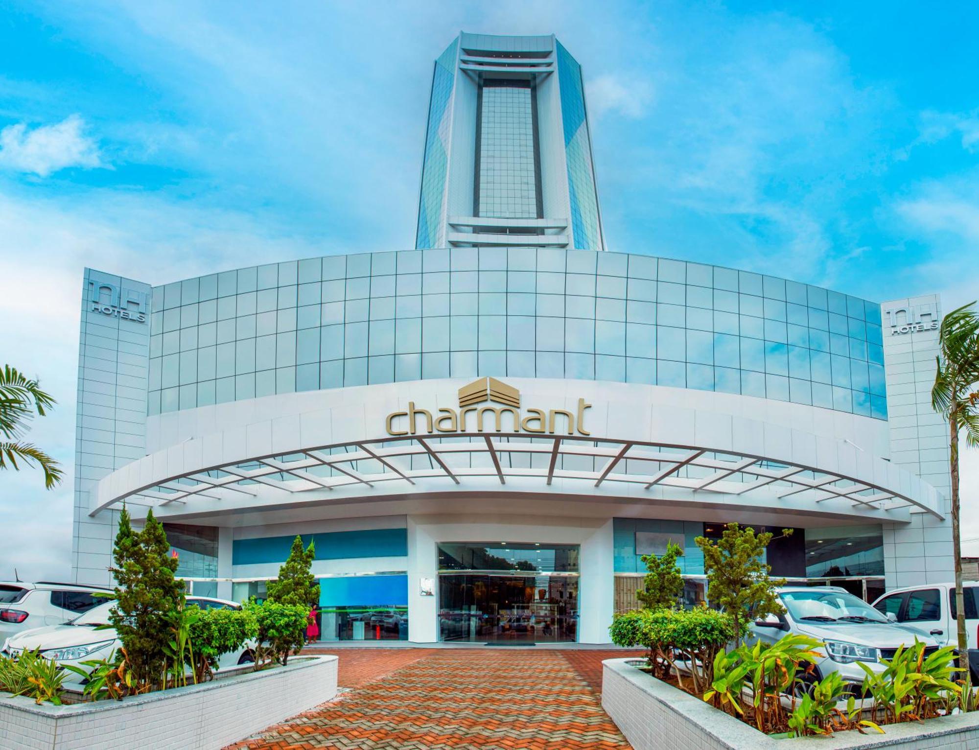 Nh Hotel เฟย์รา เด ซานตานา ภายนอก รูปภาพ